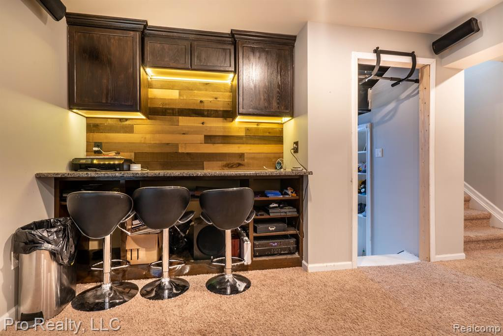 9980 W AVONDALE Circle, Ypsilanti, MI 48198 — Photo 20