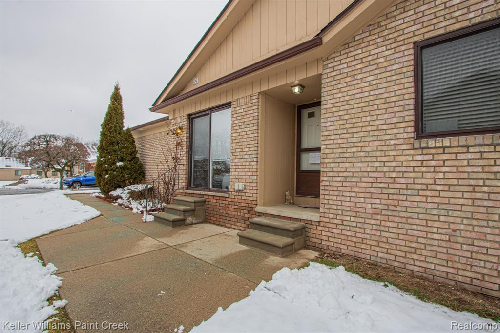 45292 Universal Court, Shelby Twp, MI 48317 — Photo 3