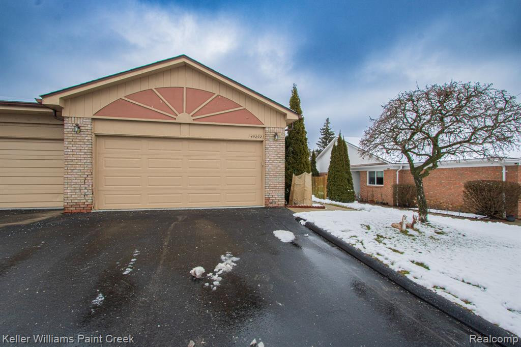 45292 Universal Court, Shelby Twp, MI 48317 — Photo 33