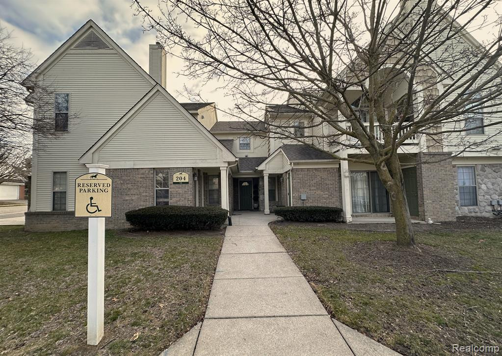 Brookwood Villiage