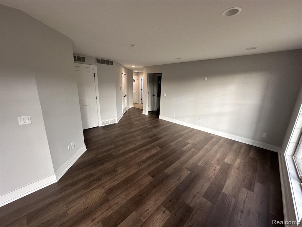 204 MAPLEWOOD, 4, South Lyon, MI 48178 — Photo 4