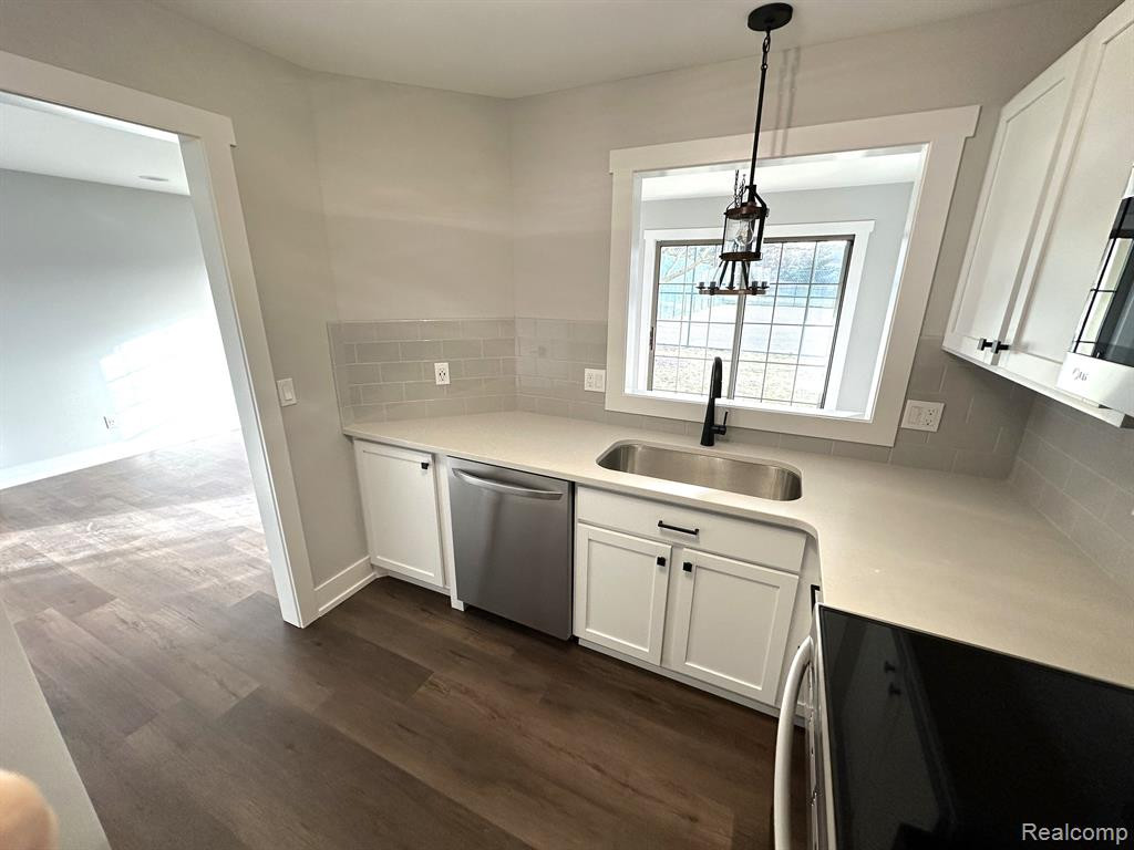 204 MAPLEWOOD, 4, South Lyon, MI 48178 — Photo 10