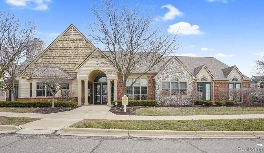 204 MAPLEWOOD, 4, South Lyon, MI 48178 — Photo 30