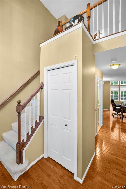 3963 RAVENSFIELD Drive, Canton, MI 48188 — Photo 7