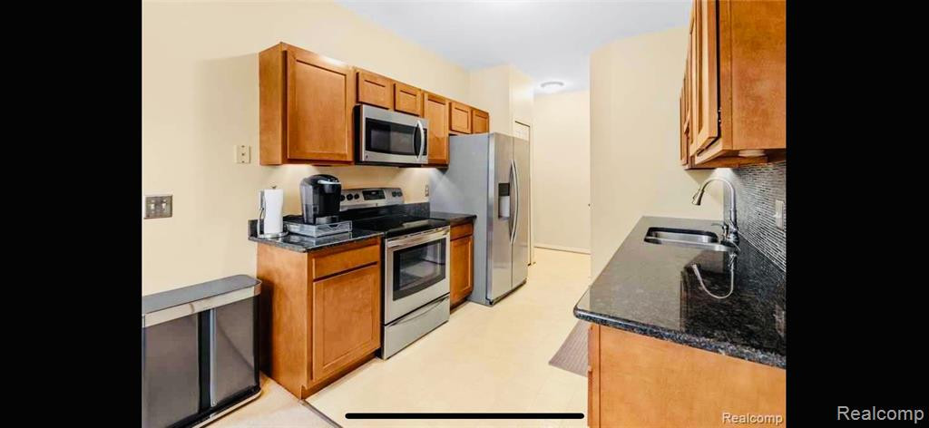 29360 BREEZEWOOD, Farmington Hills, MI 48331 — Photo 8