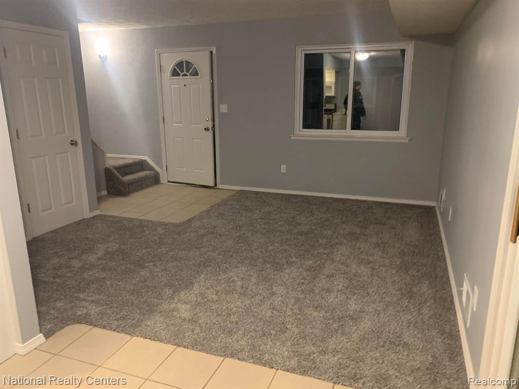 41284 N WOODBURY GREEN Drive, Belleville, MI 48111 — Photo 2