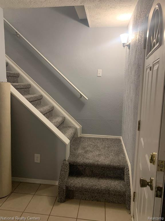 41284 N WOODBURY GREEN Drive, Belleville, MI 48111 — Photo 4