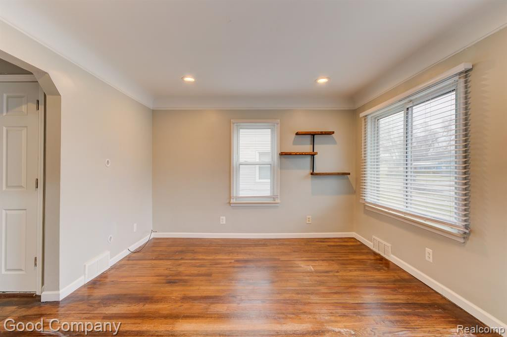 3991 STOLZENFELD Avenue, Warren, MI 48091 — Photo 2