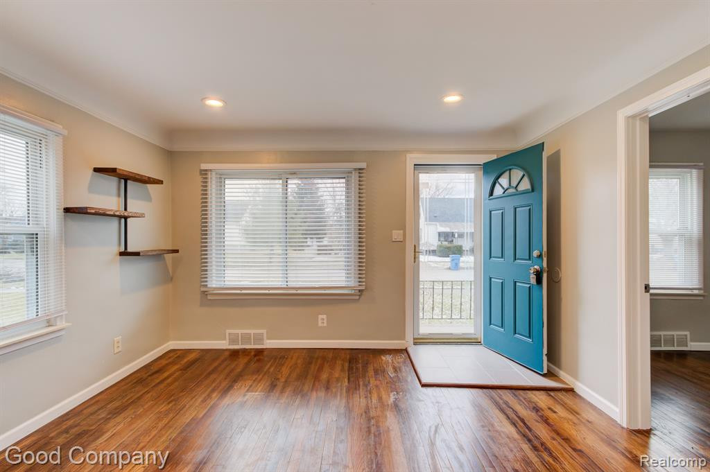 3991 STOLZENFELD Avenue, Warren, MI 48091 — Photo 3
