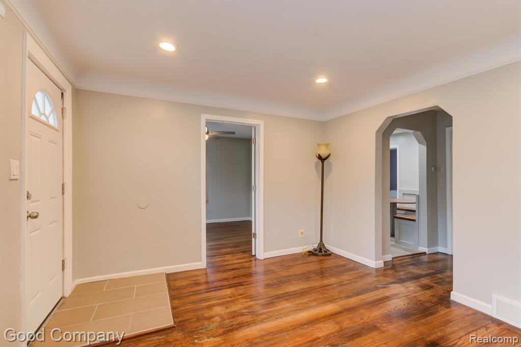 3991 STOLZENFELD Avenue, Warren, MI 48091 — Photo 5
