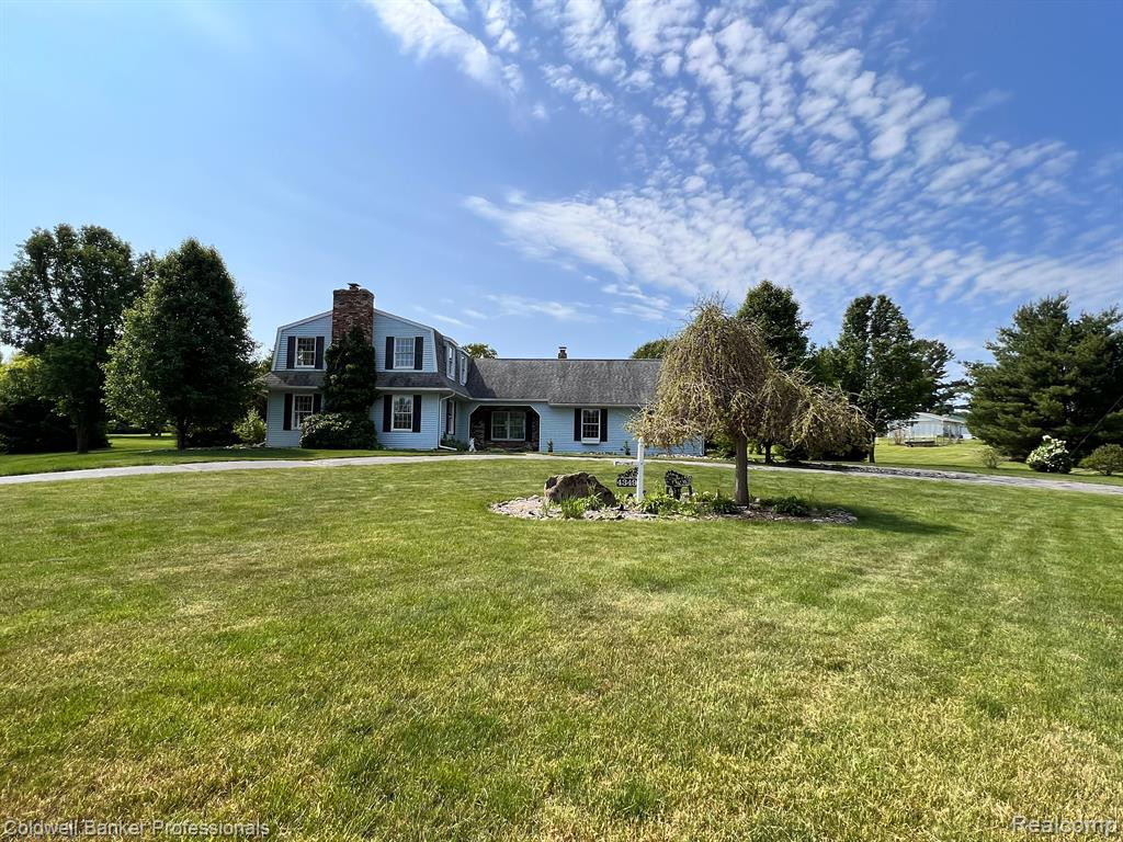 4349 GOLDEN GLOW Drive, Columbiaville, MI 48421 — Photo 2