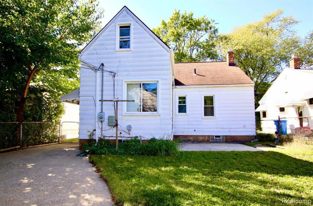 5994 DREXEL Street, Dearborn Heights, MI 48127 — Photo 2