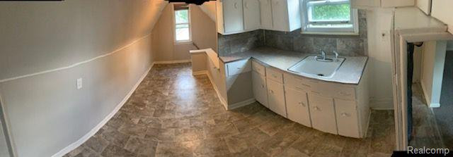 5994 DREXEL Street, Dearborn Heights, MI 48127 — Photo 13