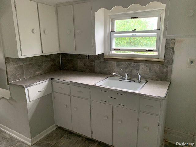 5994 DREXEL Street, Dearborn Heights, MI 48127 — Photo 14