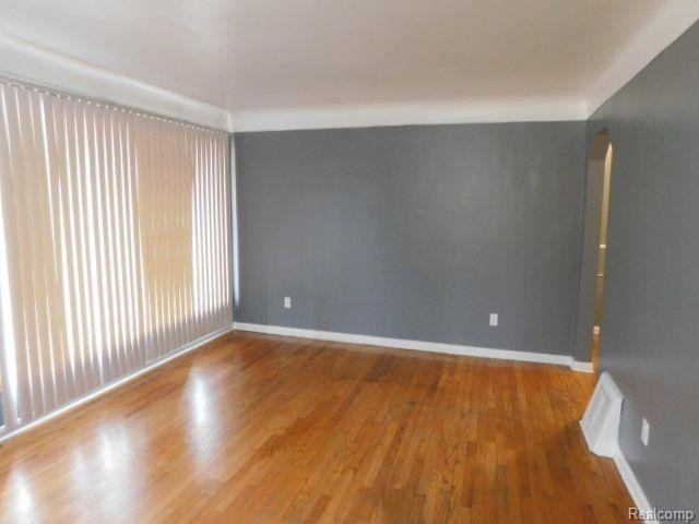 6049 FAUST Avenue, Detroit, MI 48228 — Photo 4