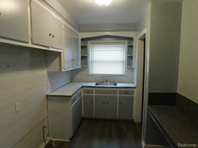6049 FAUST Avenue, Detroit, MI 48228 — Photo 5