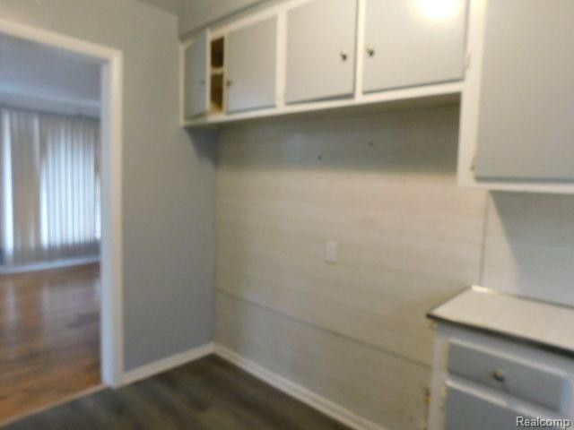 6049 FAUST Avenue, Detroit, MI 48228 — Photo 6
