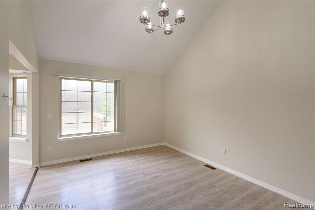 8938 IRONWOOD Drive, Van Buren, MI 48111 — Photo 4
