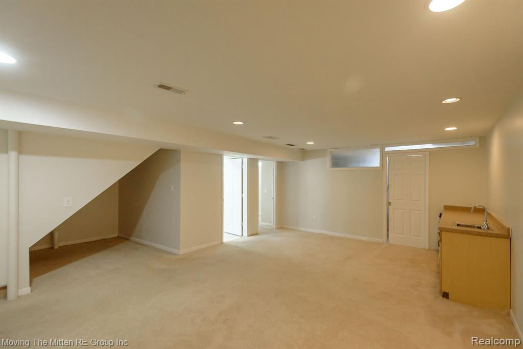 8938 IRONWOOD Drive, Van Buren, MI 48111 — Photo 22