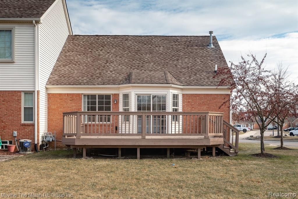8938 IRONWOOD Drive, Van Buren, MI 48111 — Photo 29