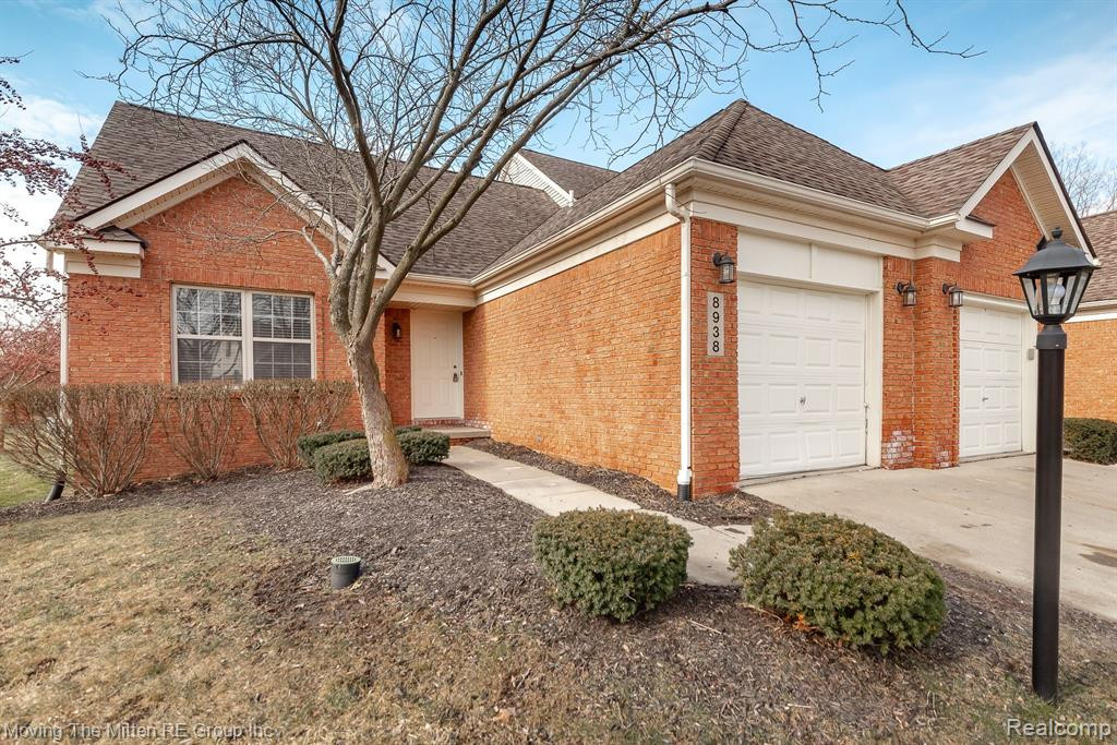 8938 IRONWOOD Drive, Van Buren, MI 48111 — Photo 32