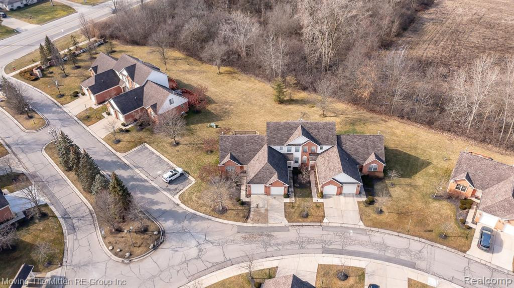 8938 IRONWOOD Drive, Van Buren, MI 48111 — Photo 35