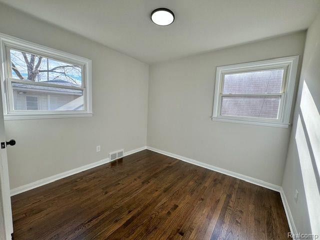 9192 DIXIE, Redford, MI 48239 — Photo 12
