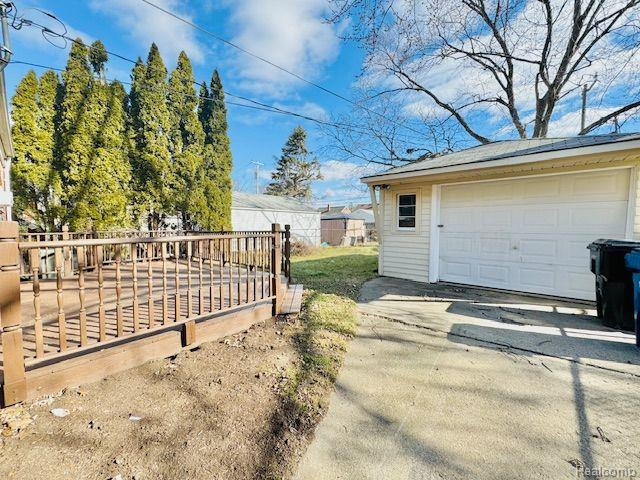 9192 DIXIE, Redford, MI 48239 — Photo 24