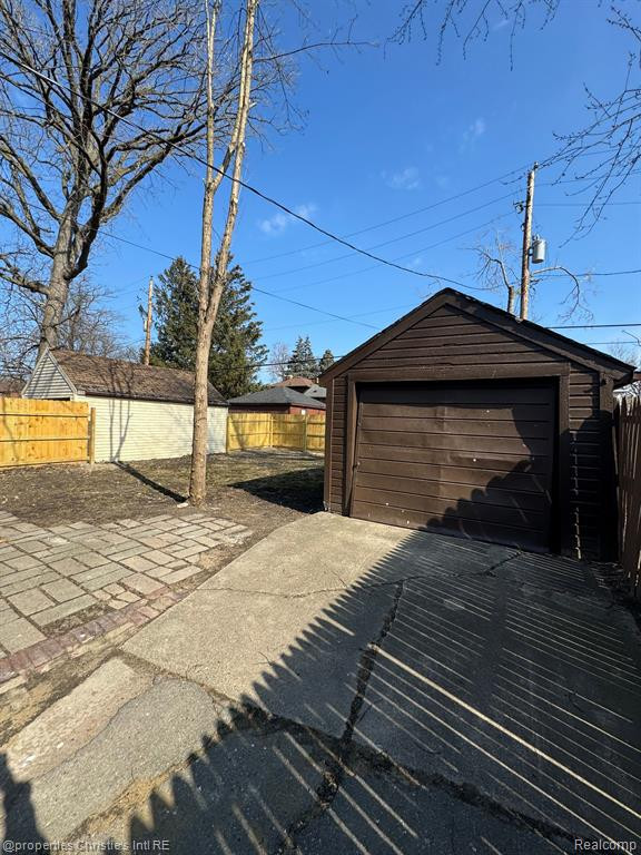 5100 BISHOP Street, Detroit, MI 48224 — Photo 11
