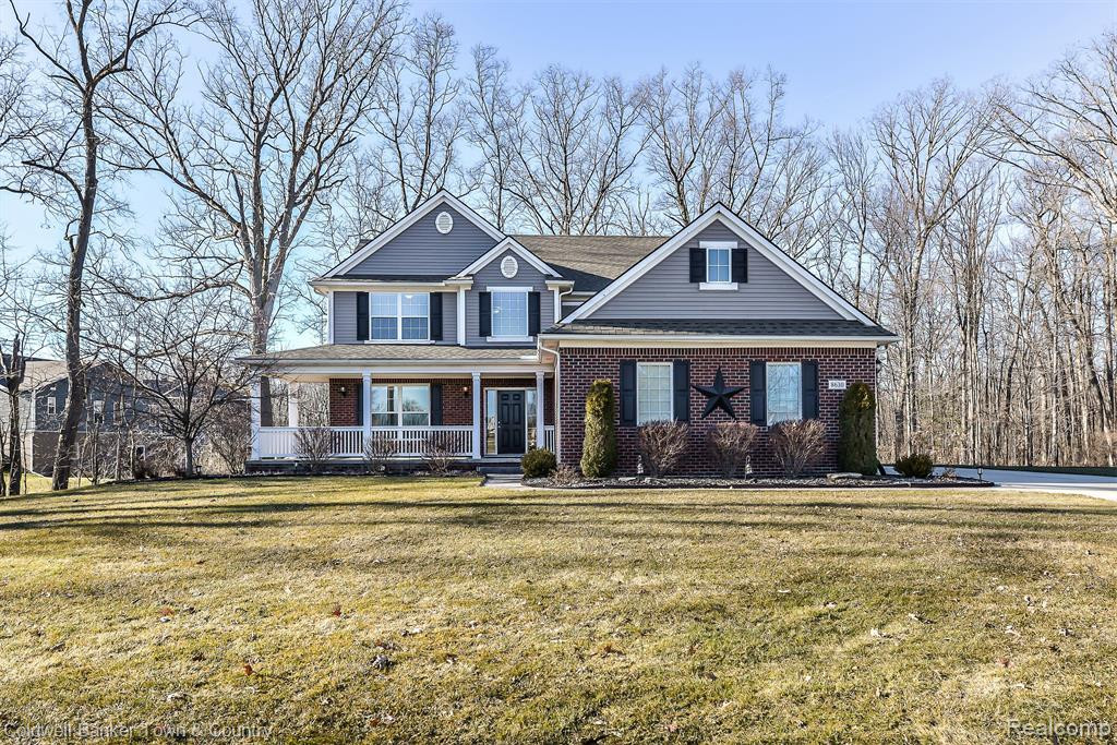 8630 GIOVANNI, Howell, MI 48855 — front exterior