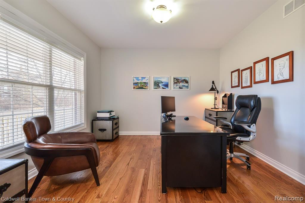 8630 GIOVANNI, Howell, MI 48855 — Photo 11