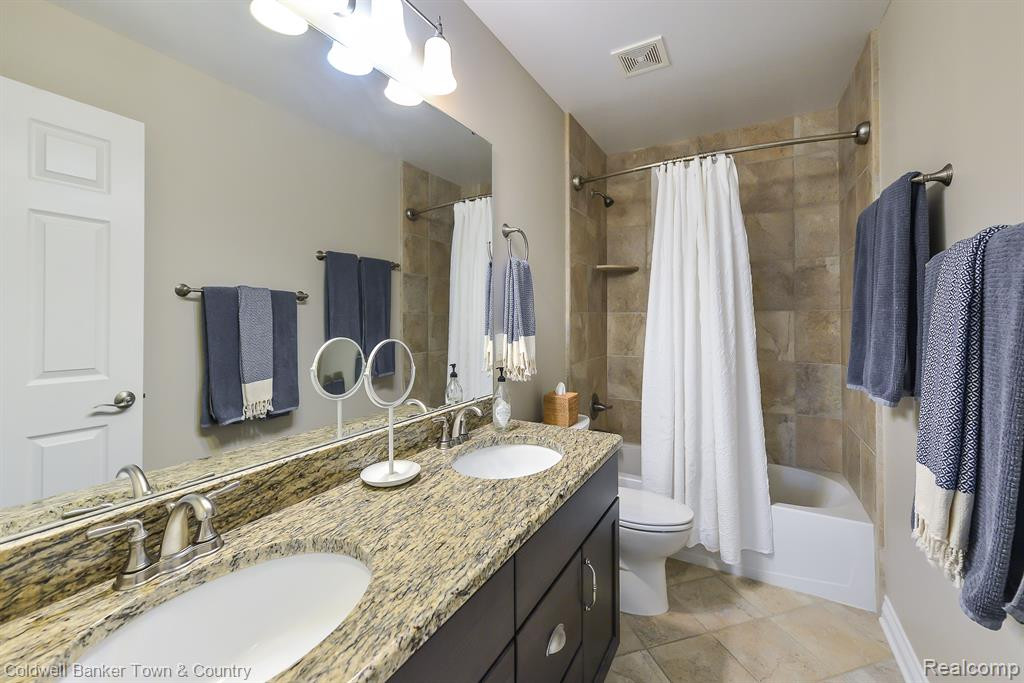 8630 GIOVANNI, Howell, MI 48855 — Photo 22