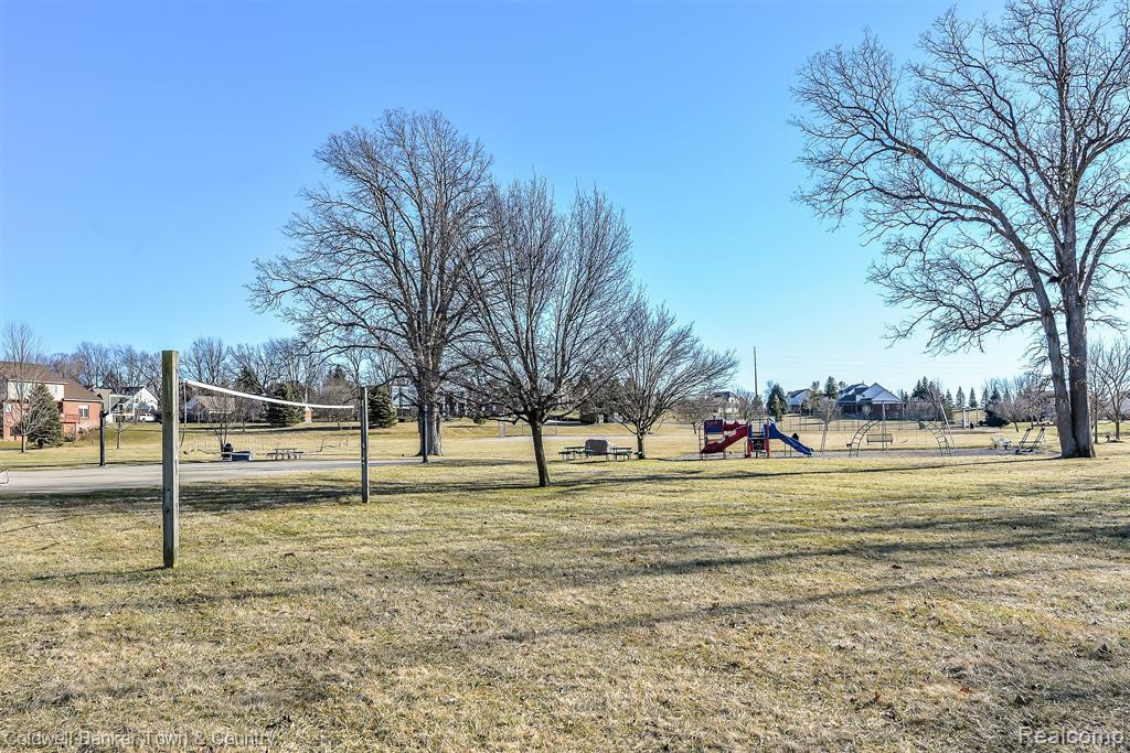 8630 GIOVANNI, Howell, MI 48855 — Photo 41