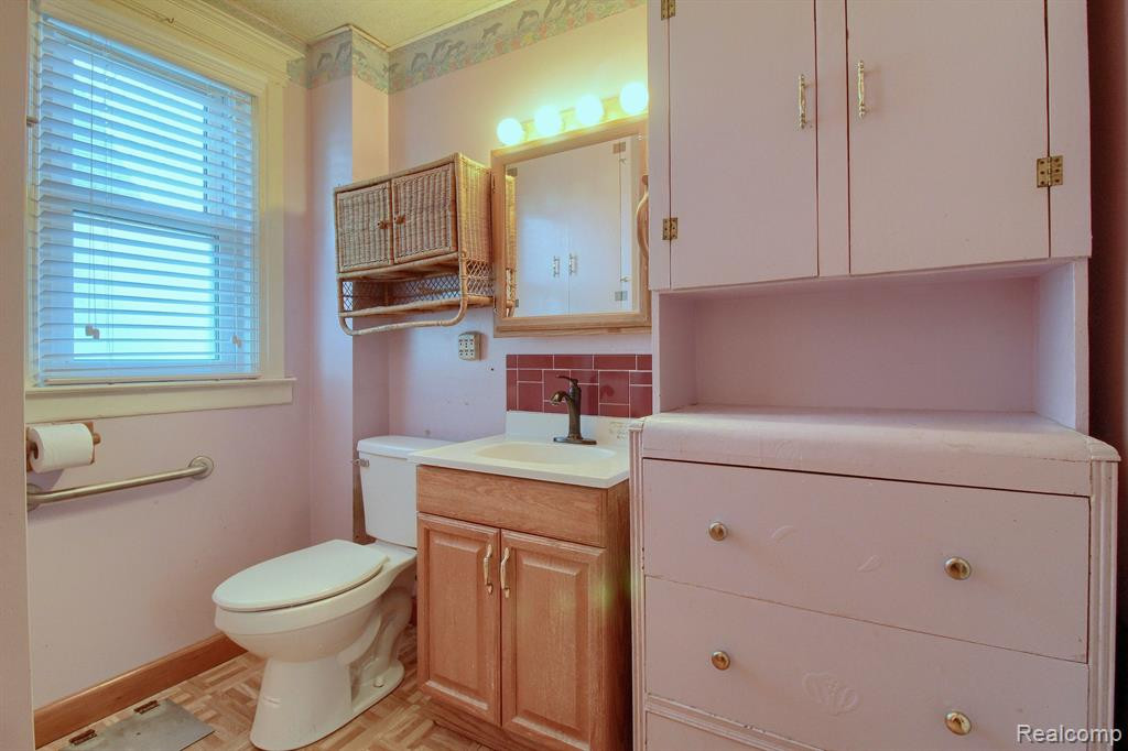 416 CHERRY Street, Wyandotte, MI 48192 — Photo 21