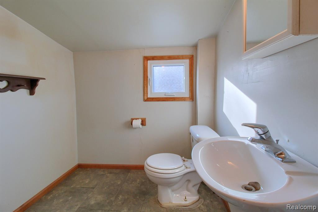 416 CHERRY Street, Wyandotte, MI 48192 — Photo 23