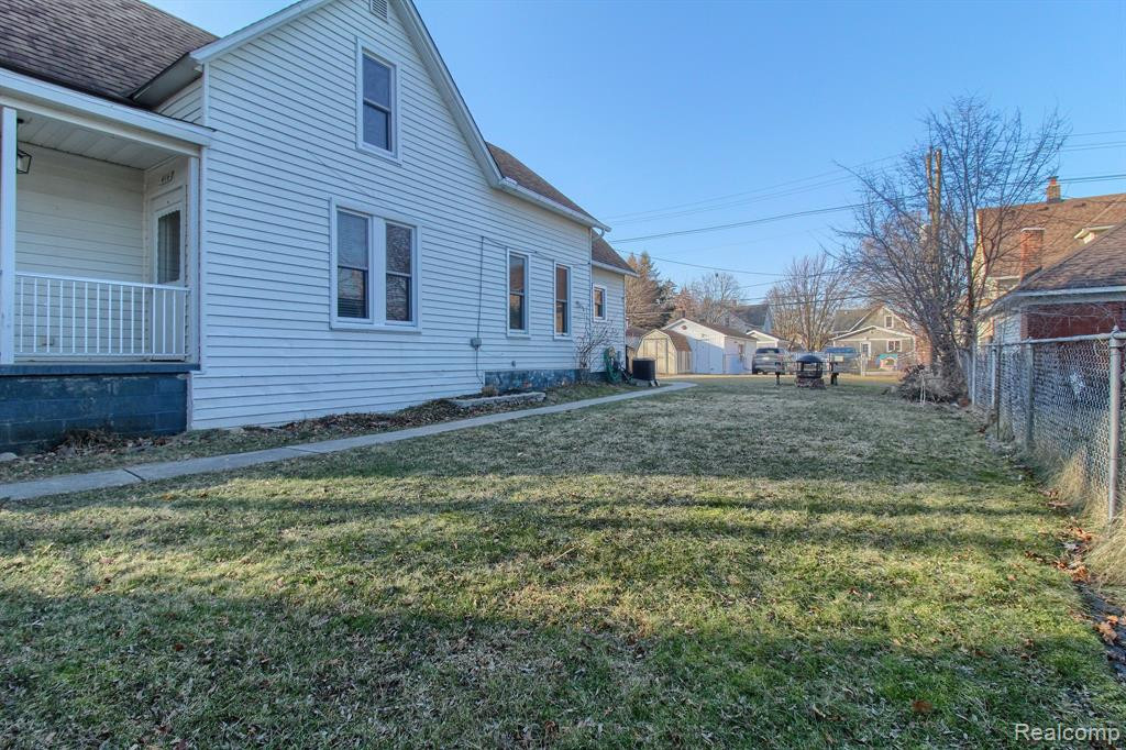 416 CHERRY Street, Wyandotte, MI 48192 — Photo 29