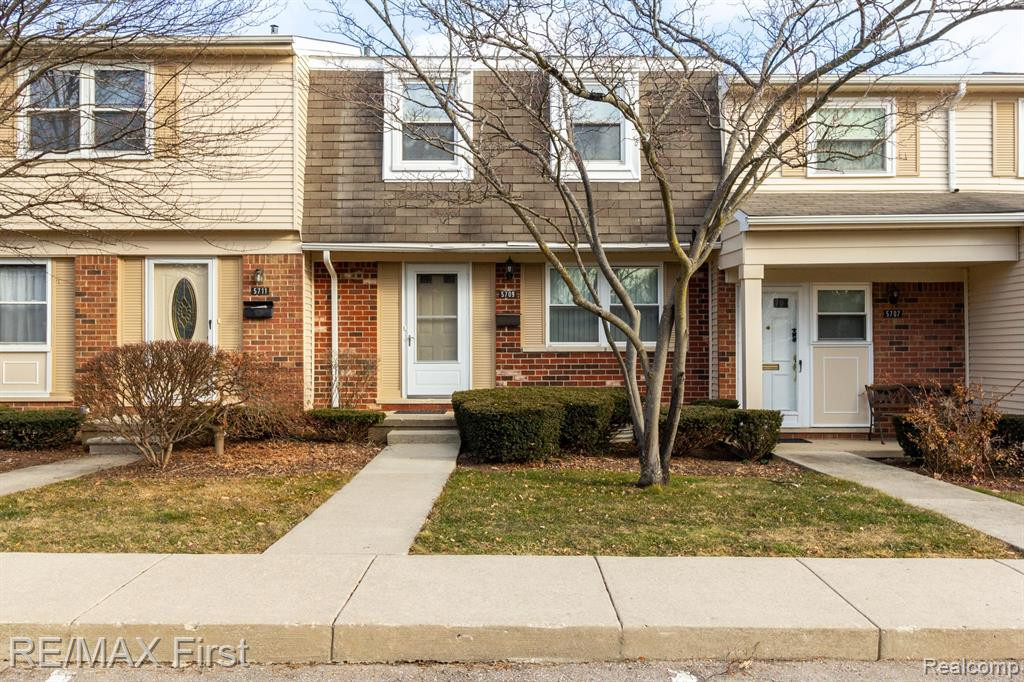 5709 WHITFIELD Drive, Troy, MI 48098 — front exterior