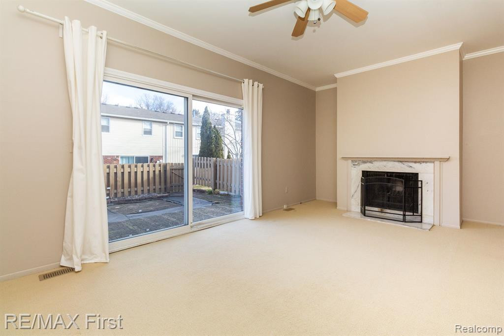 5709 WHITFIELD Drive, Troy, MI 48098 — Photo 7