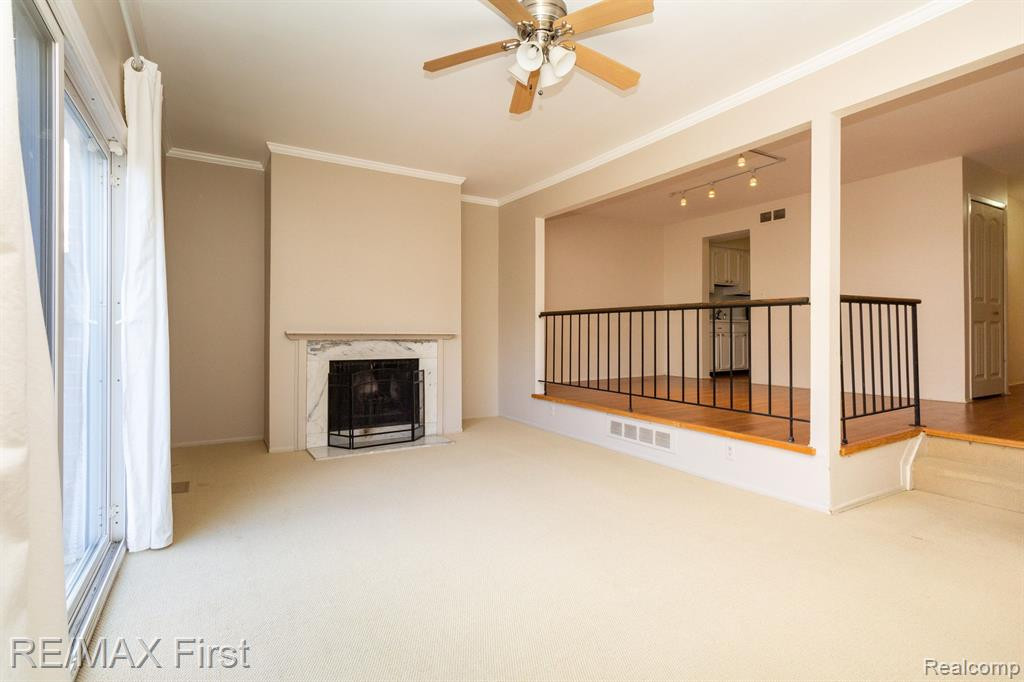 5709 WHITFIELD Drive, Troy, MI 48098 — Photo 8