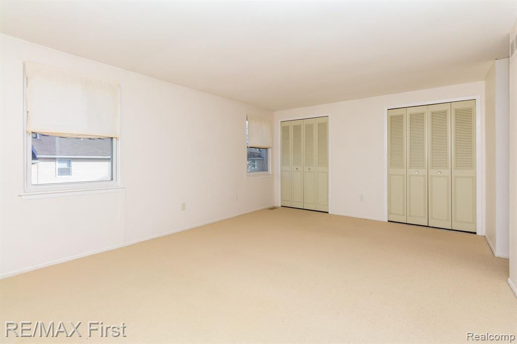 5709 WHITFIELD Drive, Troy, MI 48098 — Photo 15