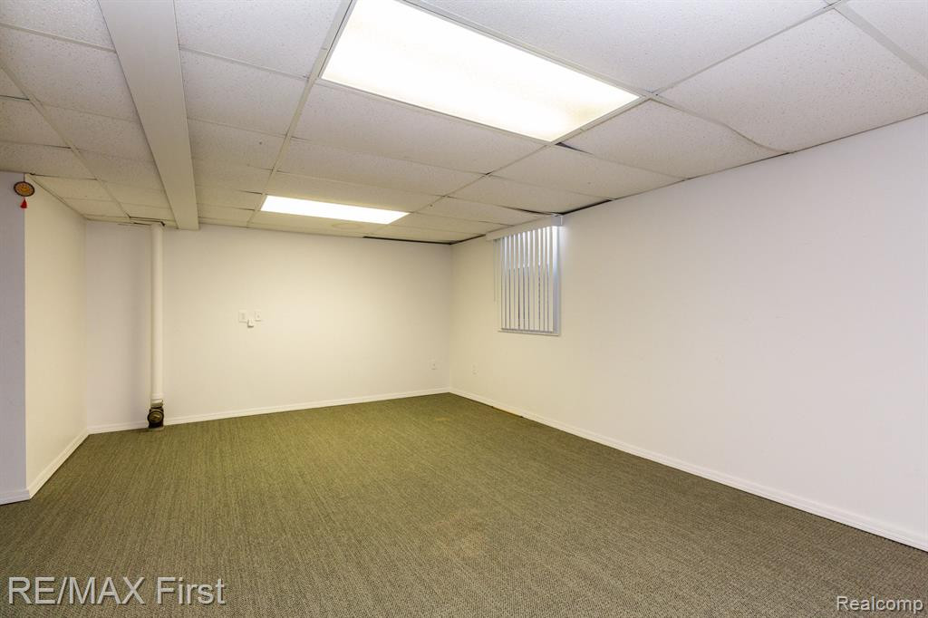 5709 WHITFIELD Drive, Troy, MI 48098 — Photo 28