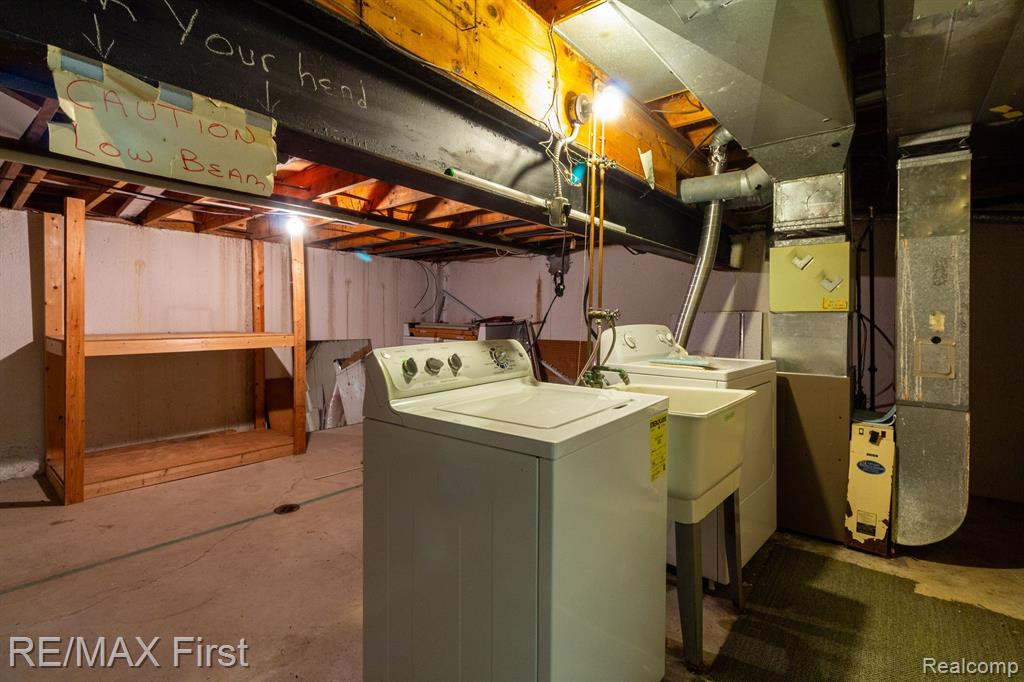 5709 WHITFIELD Drive, Troy, MI 48098 — Photo 29
