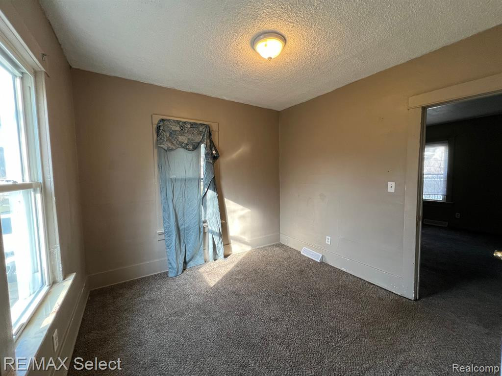 646 Beach Street, Mount Morris, MI 48458 — Photo 8