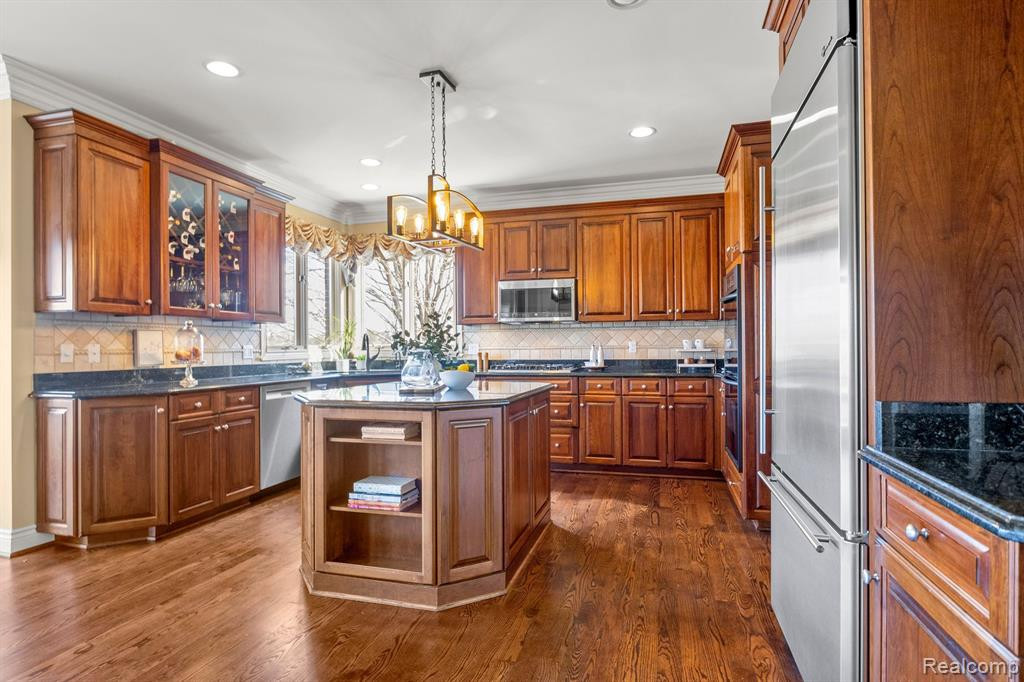 48310 MANORWOOD Drive, Northville, MI 48168 — Photo 19
