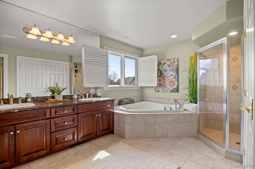 48310 MANORWOOD Drive, Northville, MI 48168 — Photo 40