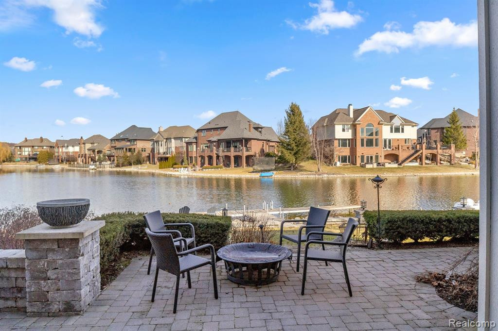 48310 MANORWOOD Drive, Northville, MI 48168 — Photo 50