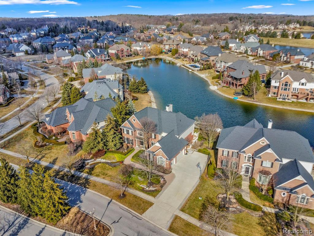48310 MANORWOOD Drive, Northville, MI 48168 — Photo 58