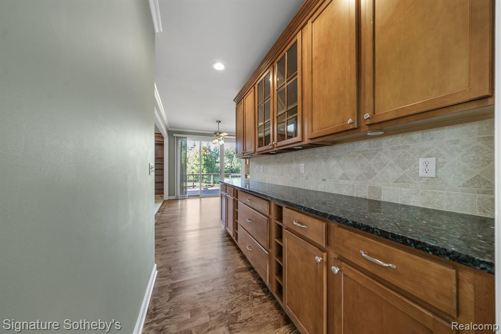 17464 WILLIAMSBURG, Northville, MI 48168 — Photo 7