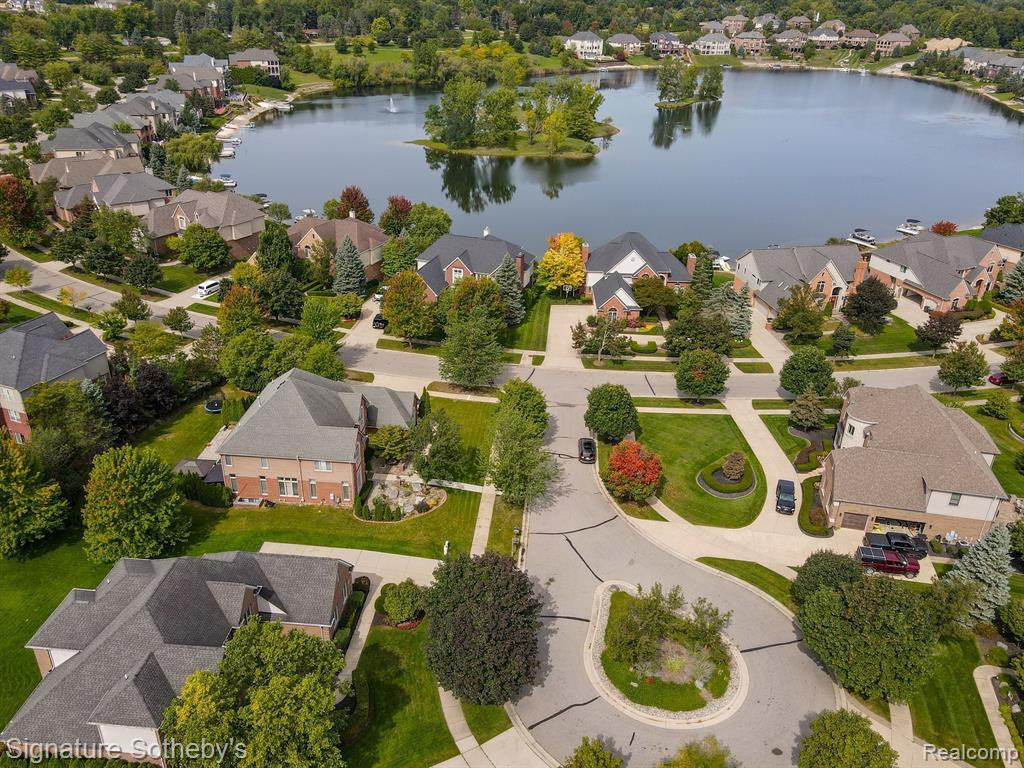 17464 WILLIAMSBURG, Northville, MI 48168 — Photo 29
