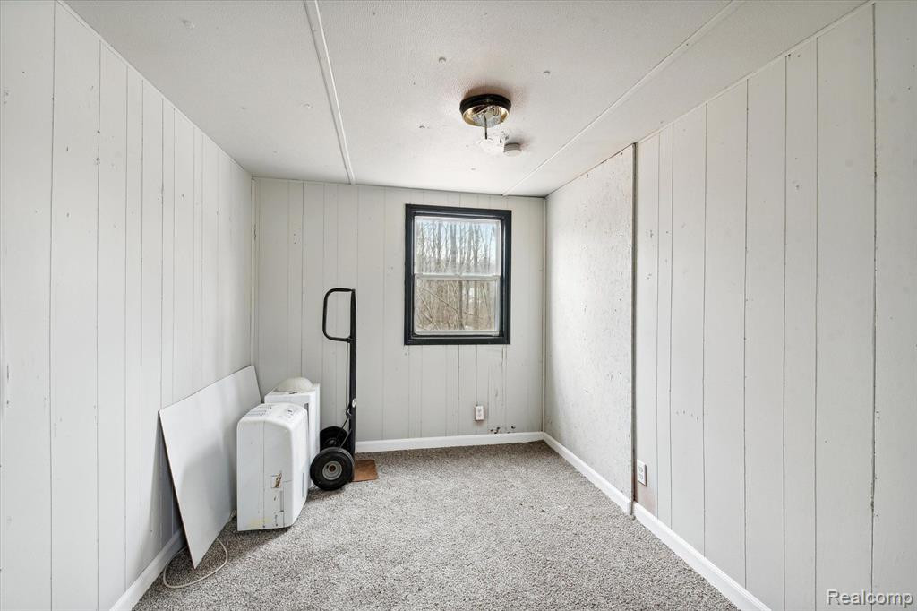 4164 S PLEASANT Drive, Hillsdale, MI 49242 — Photo 16